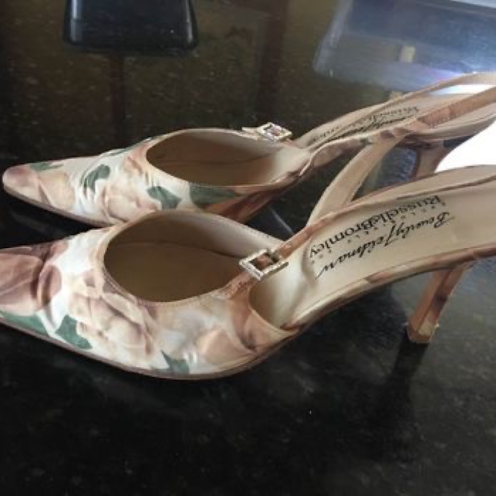 Russell & Bromley